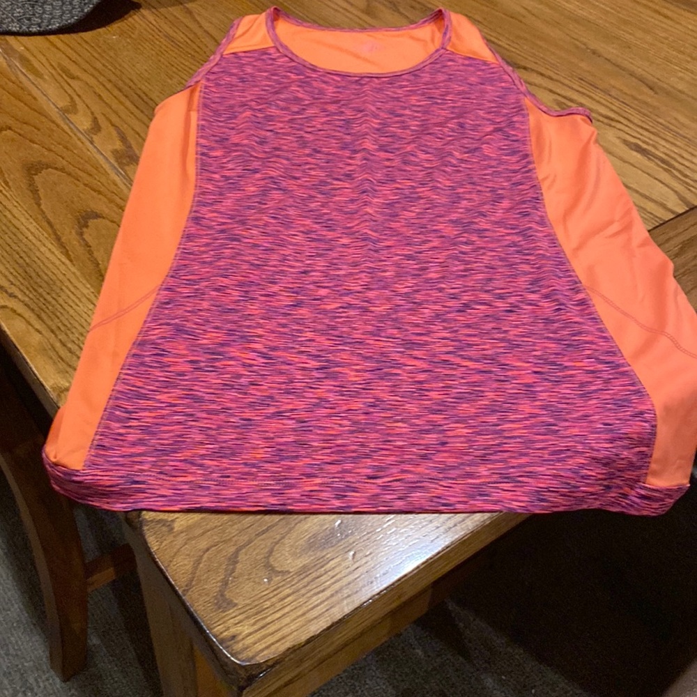 Ladies activewear never worn